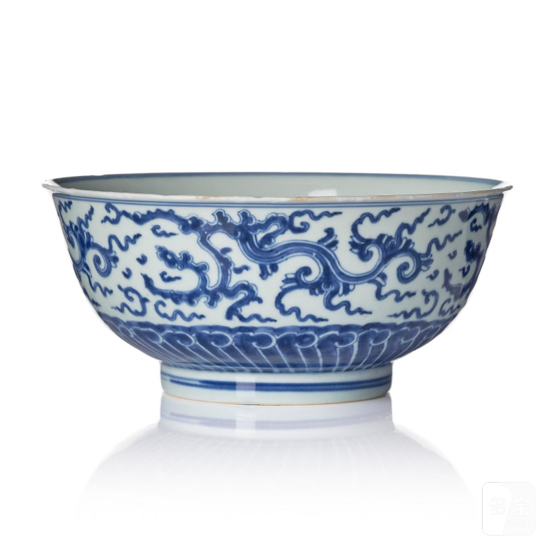 A blue and white 'Chilong' bowl,
